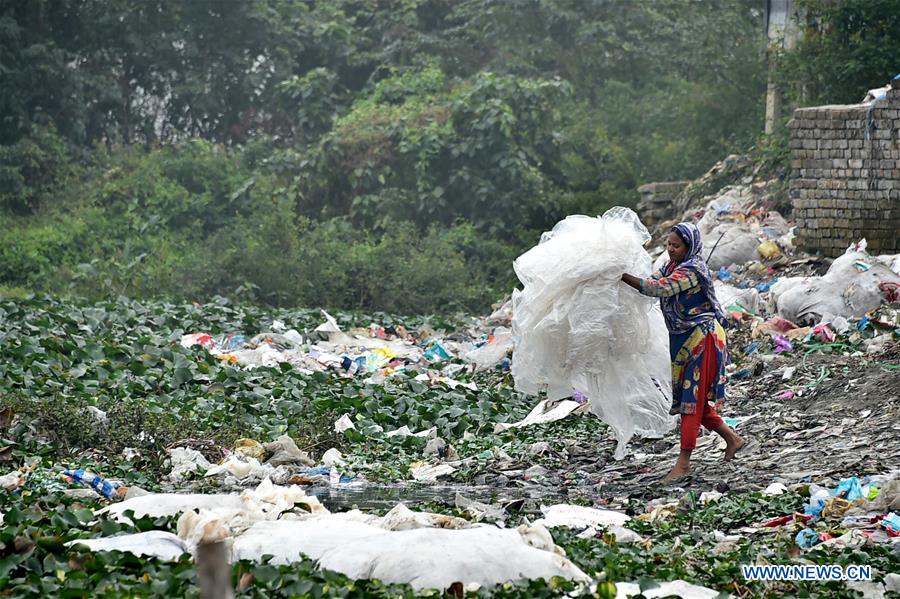 BANGLADESH-DHAKA-PLASTICS-WASTE-PROCESS