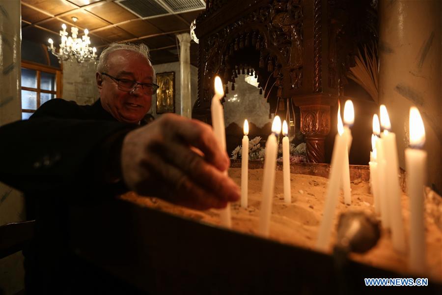 MIDEAST-GAZA-CHRISTMAS-MASS