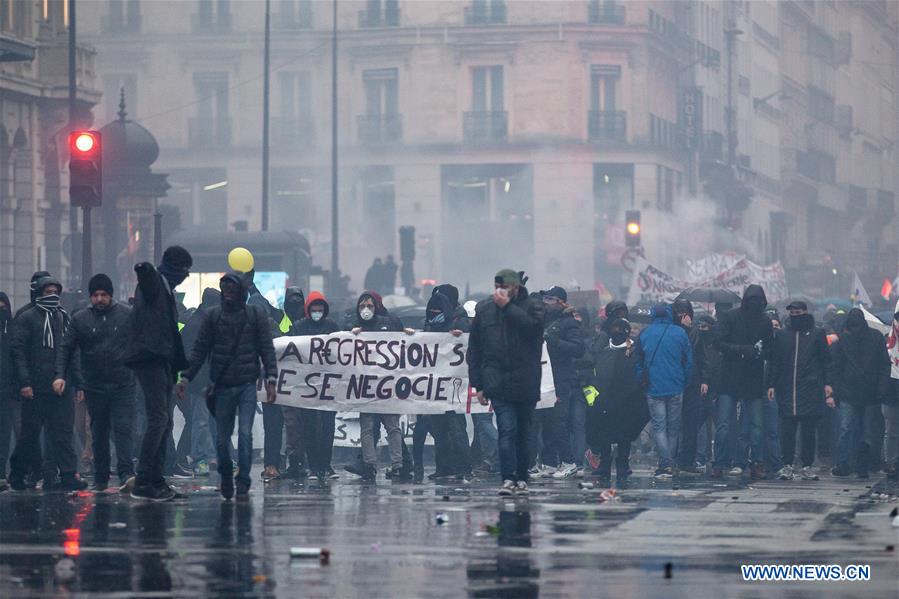 FRANCE-PARIS-TRANSPORT STRIKE-PENSION REFORM