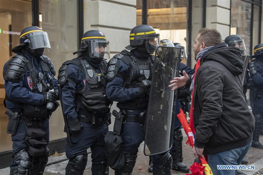 FRANCE-PARIS-TRANSPORT STRIKE-PENSION REFORM