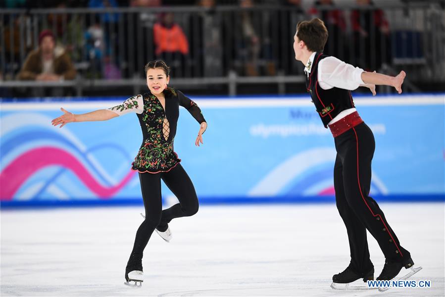 (SP)SWITZERLAND-LAUSANNE-WINTER YOG-FIGURE SKATING-PAIR SKATING SHORT PROGRAM