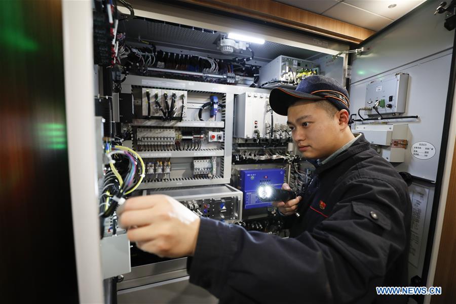 CHINA-CHONGQING-BULLET TRAIN-OVERHAUL-SPRING FESTIVAL (CN)