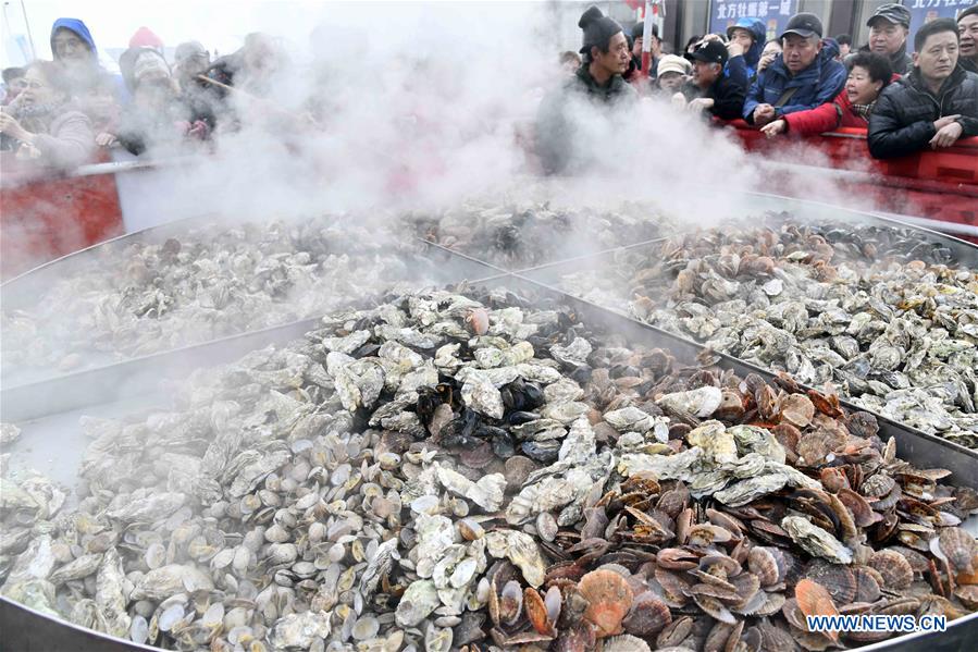 CHINA-SHANDONG-OYSTER-GALA (CN)