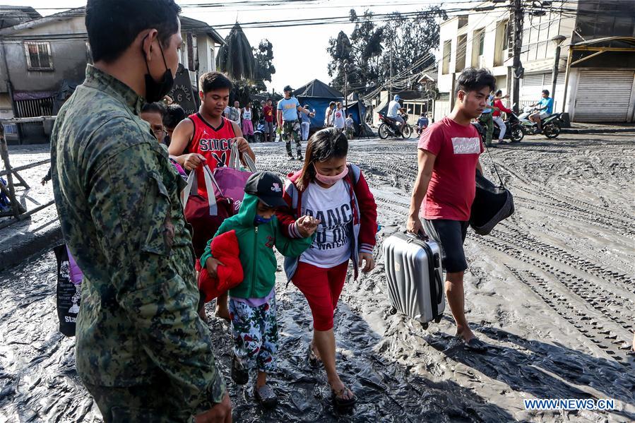 PHILIPPINES-TAAL VOLCANO-EVACUEES