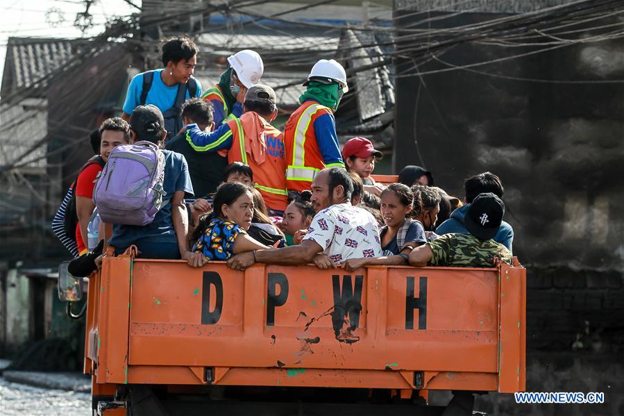 PHILIPPINES-TAAL VOLCANO-EVACUEES