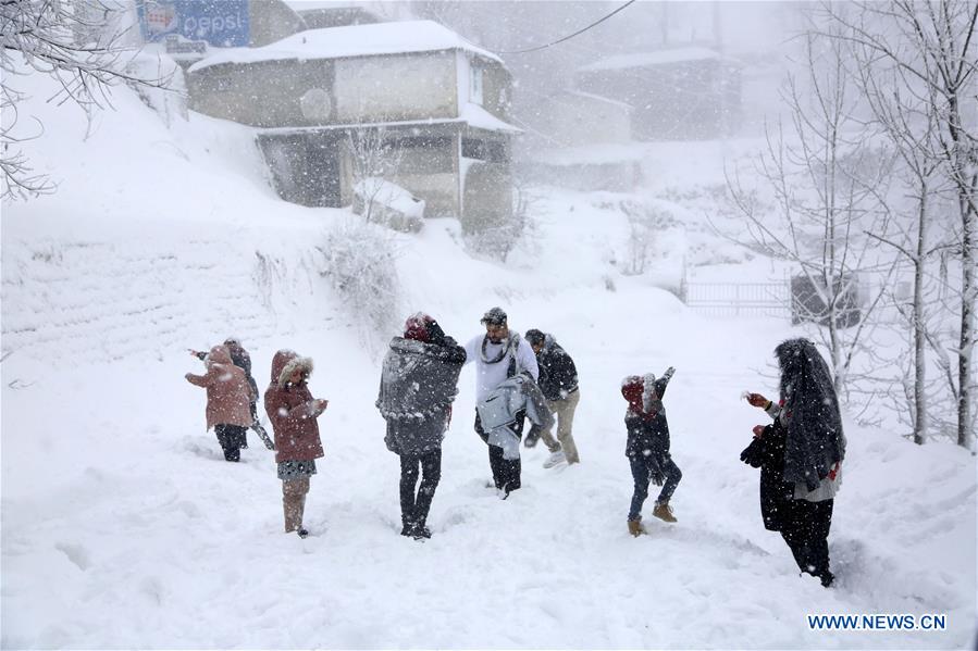 PAKISTAN-MURREE-SNOWFALL