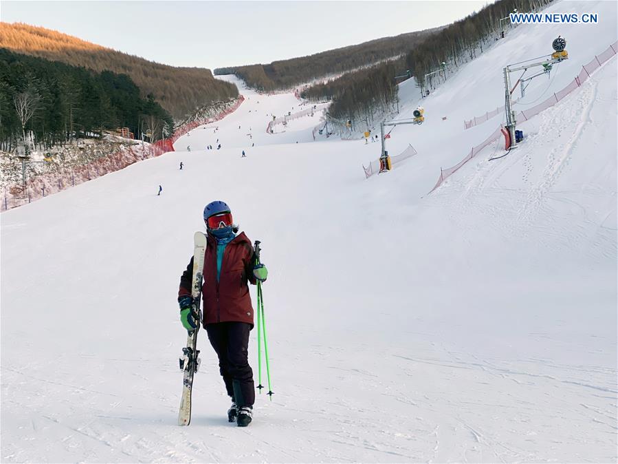 CHINA-BEIJING-SKIER-BEIJING-ZHANGJIAKOU HIGH-SPEED RAILWAY-RIDE (CN)