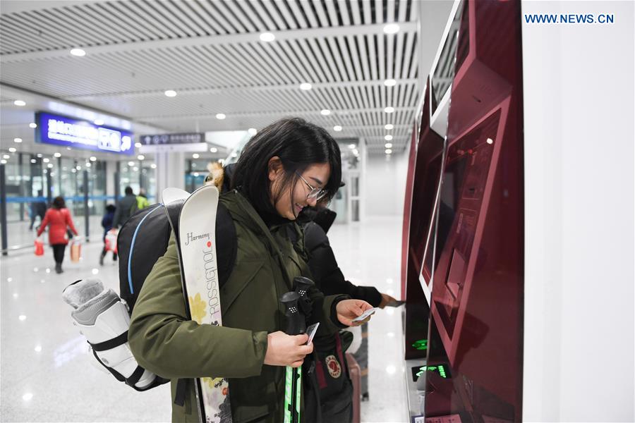 CHINA-BEIJING-SKIER-BEIJING-ZHANGJIAKOU HIGH-SPEED RAILWAY-RIDE (CN)