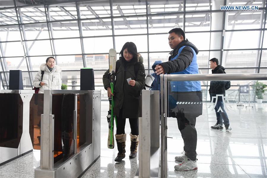 CHINA-BEIJING-SKIER-BEIJING-ZHANGJIAKOU HIGH-SPEED RAILWAY-RIDE (CN)