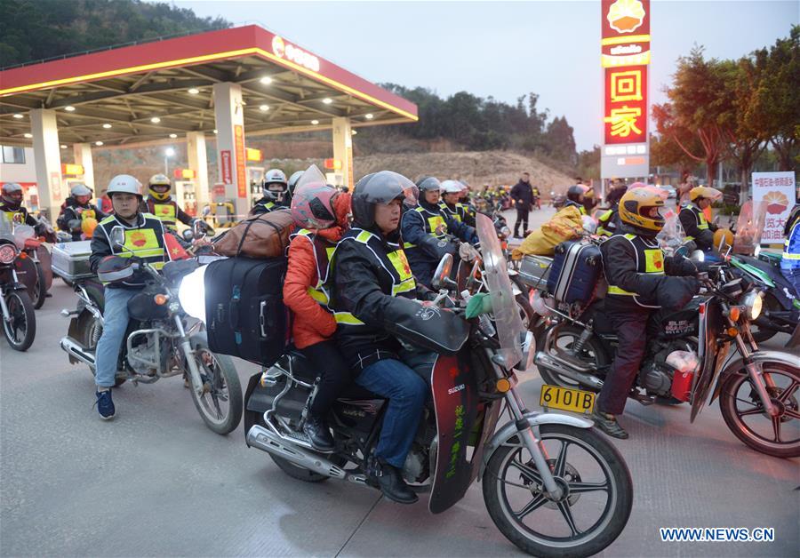CHINA-FUJIAN-SPRING FESTIVAL-TRAVEL RUSH-MOTORBIKE FLEETS (CN)