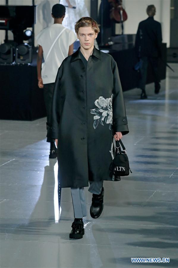 FRANCE-PARIS-FASHION WEEK-VALENTINO