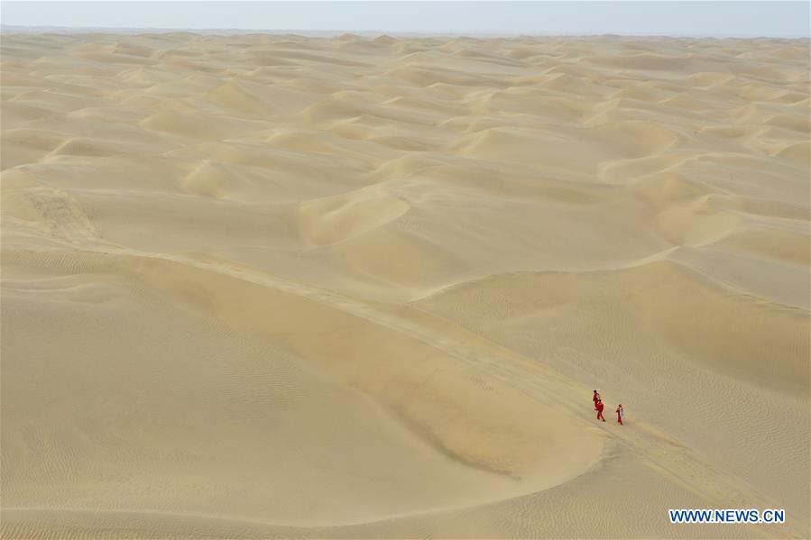 CHINA-XINJIANG-GEOPHYSICAL SURVEY-WORKER (CN)