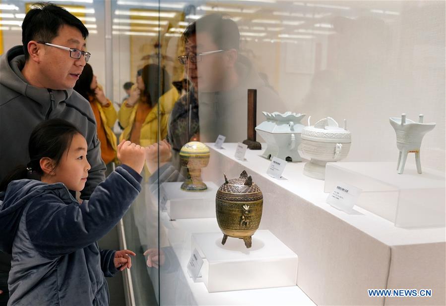 CHINA-ZHENGZHOU-EMPEROR QIANLONG-EXHIBITION (CN)