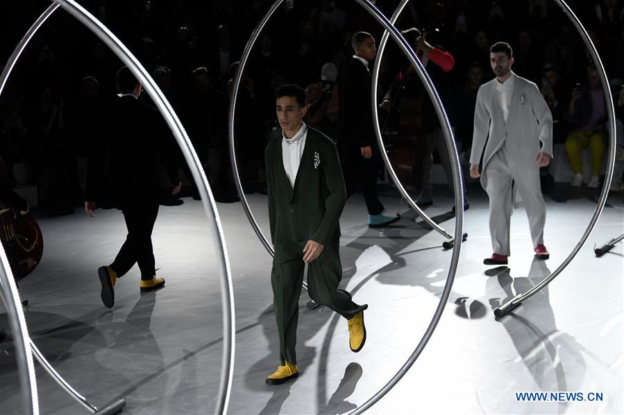 FRANCE-PARIS-FASHION WEEK-ISSEY MIYAKE