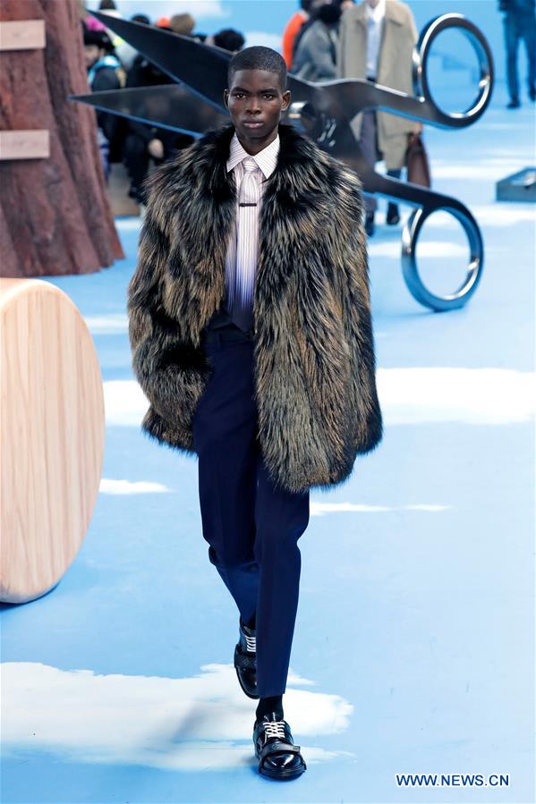 FRANCE-PARIS-FASHION WEEK-LOUIS VUITTON