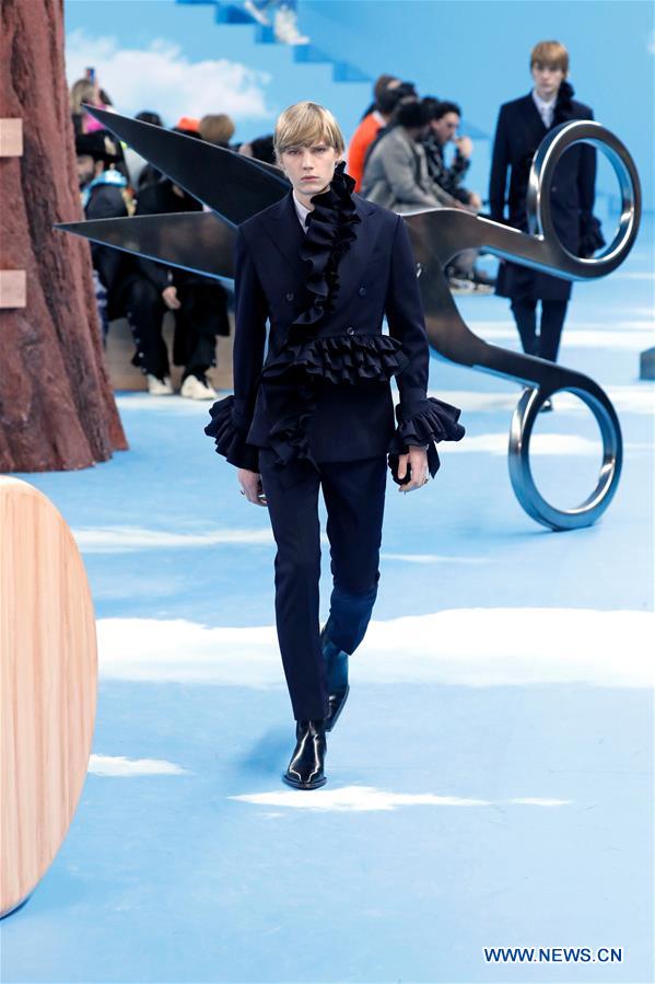 FRANCE-PARIS-FASHION WEEK-LOUIS VUITTON