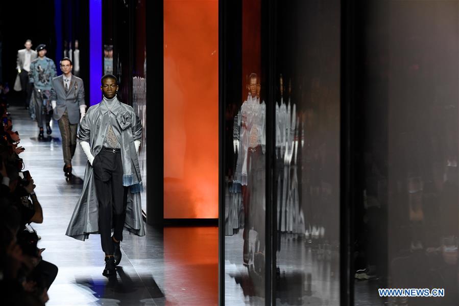 FRANCE-PARIS-FASHION WEEK-DIOR HOMME