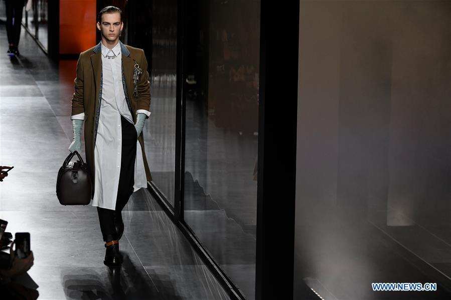 FRANCE-PARIS-FASHION WEEK-DIOR HOMME