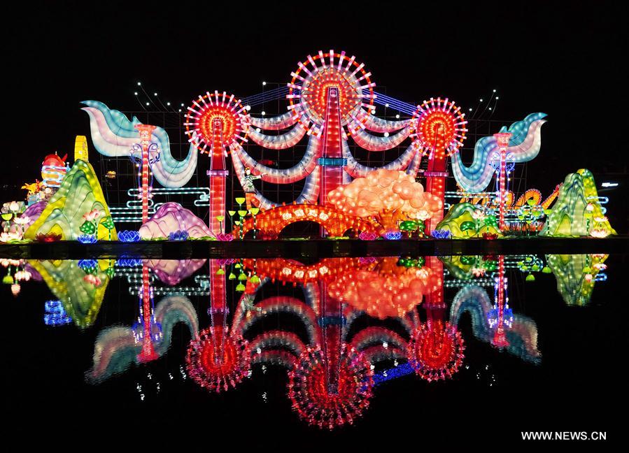 #CHINA-LANTERN SHOW-SPRING FESTIVAL (CN)
