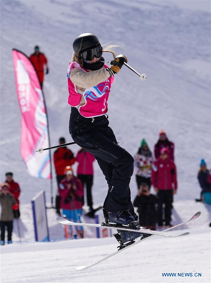 (SP)SWITZERLAND-LEYSIN-WINTER YOG-FREESTYLE SKIING-WOMEN'S FREESKI SLOPESTYLE