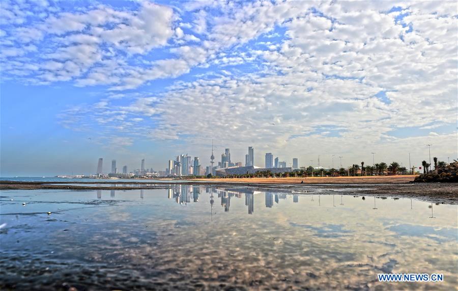 KUWAIT-KUWAIT CITY-BEACH SCENERY