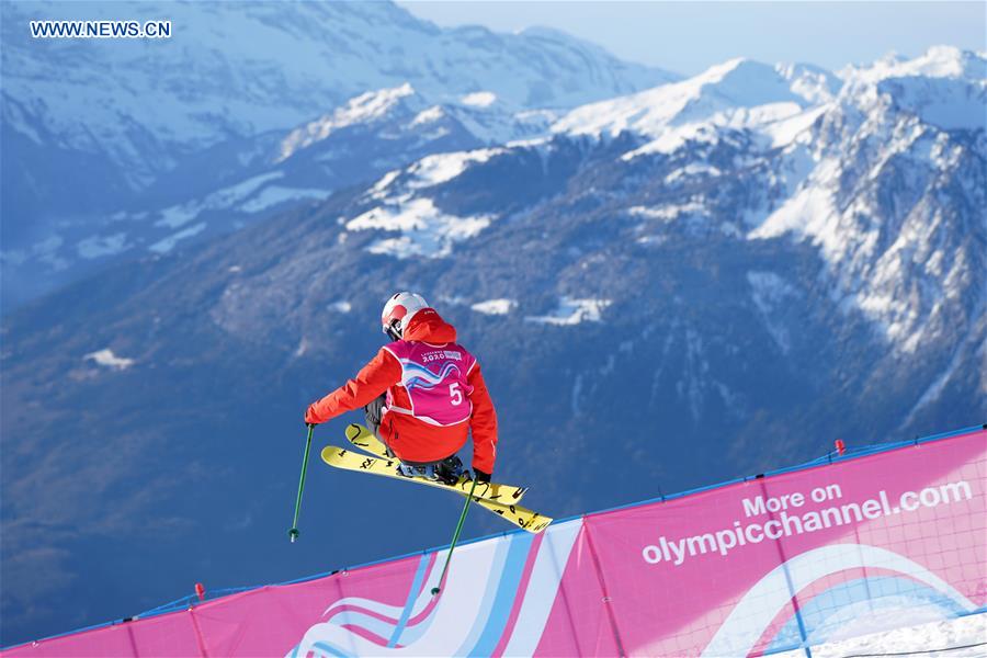 (SP)SWITZERLAND-LEYSIN-WINTER YOG-FREESTYLE SKIING-WOMEN'S HALFPIPE-QUALIFICATION