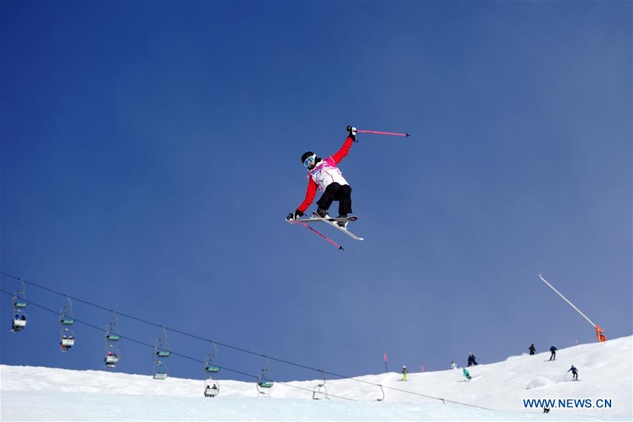 (SP)SWITZERLAND-LEYSIN-WINTER YOG-FREESTYLE SKIING-WOMEN'S FREESKI BIG AIR