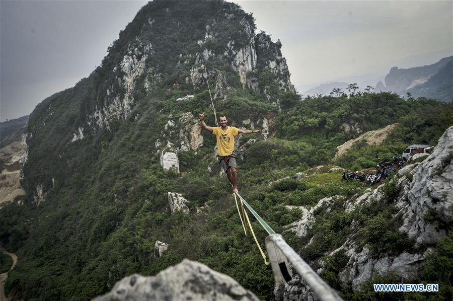 XINHUA PHOTOS OF THE DAY
