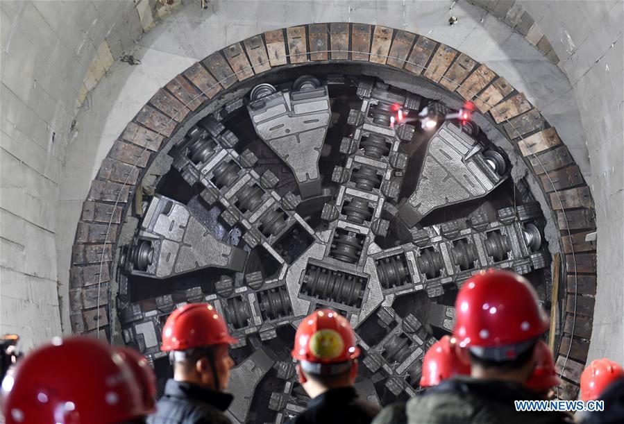 XINHUA PHOTOS OF THE DAY