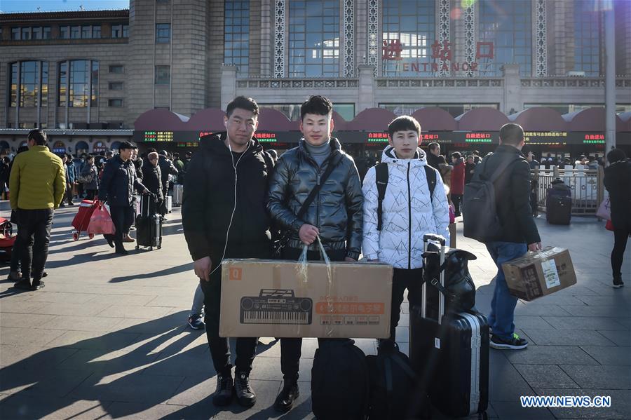 CHINA-BEIJING-SPRING FESTIVAL-TRAVEL RUSH-GIFT (CN)