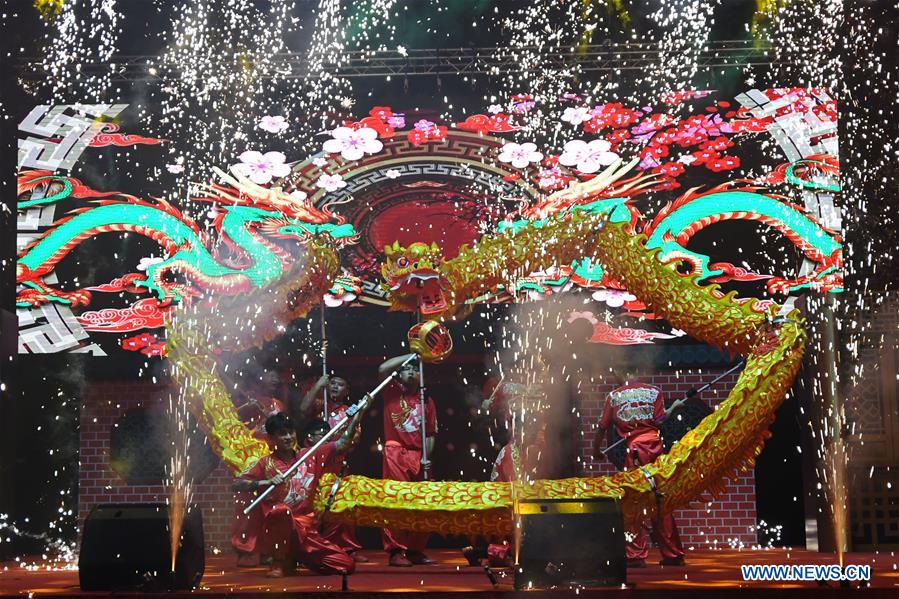 SINGAPORE-CHINESE NEW YEAR-PERFORMANCE