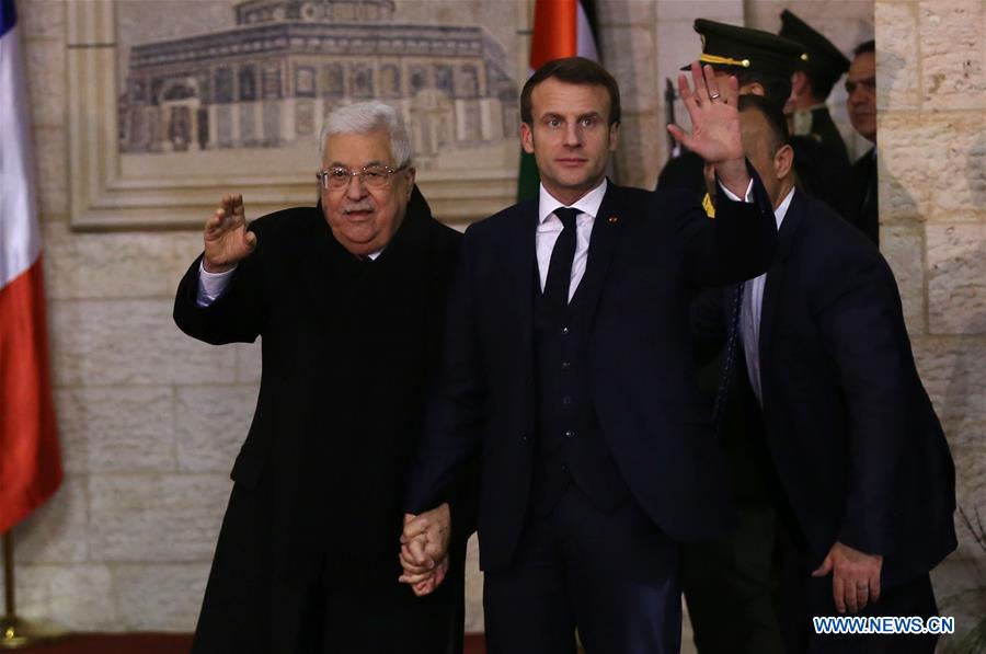 MIDEAST-RAMALLAH-FRANCE-MACRON-ABBAS-MEETING