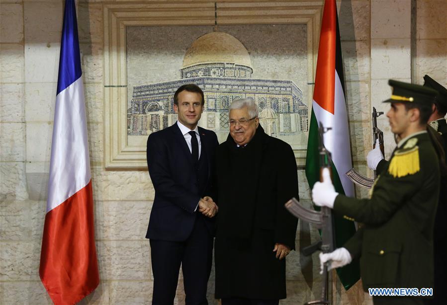 MIDEAST-RAMALLAH-FRANCE-MACRON-ABBAS-MEETING