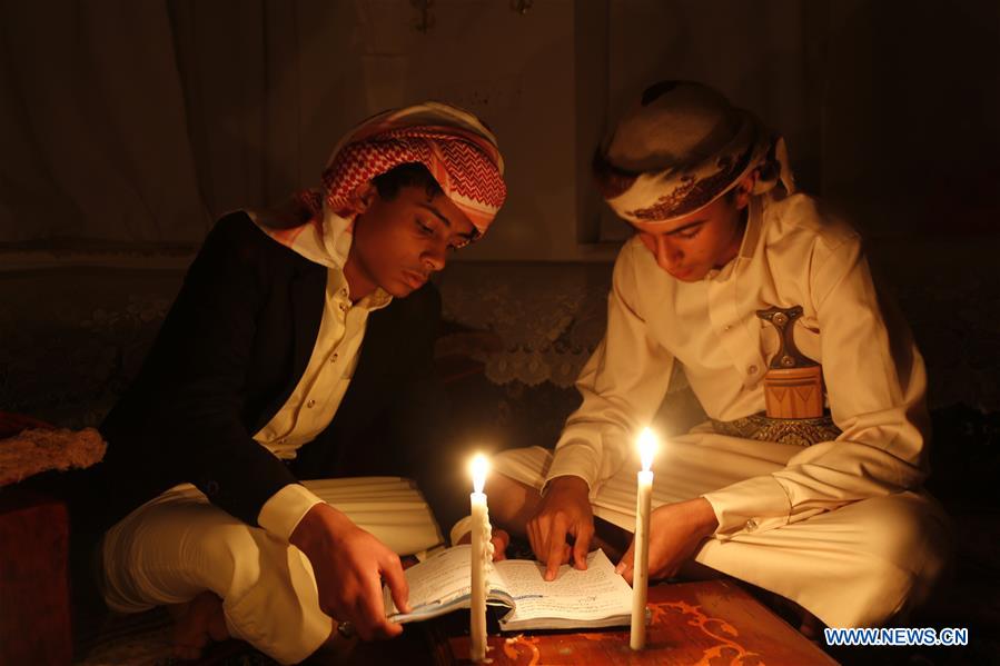 YEMEN-SANAA-STUDENTS-INTERNATIONAL DAY OF EDUCATION