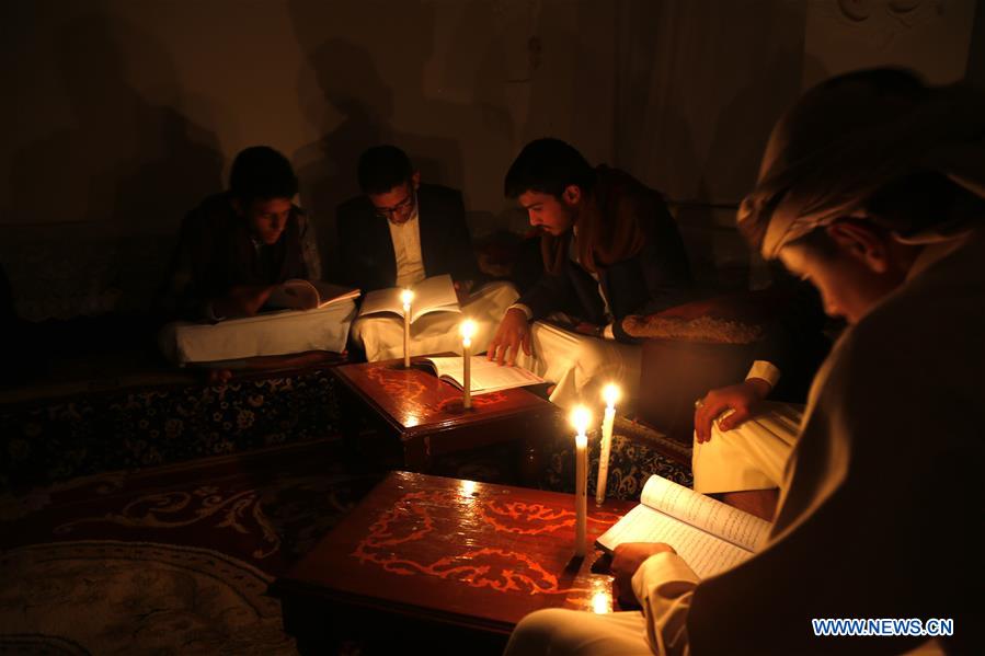 YEMEN-SANAA-STUDENTS-INTERNATIONAL DAY OF EDUCATION
