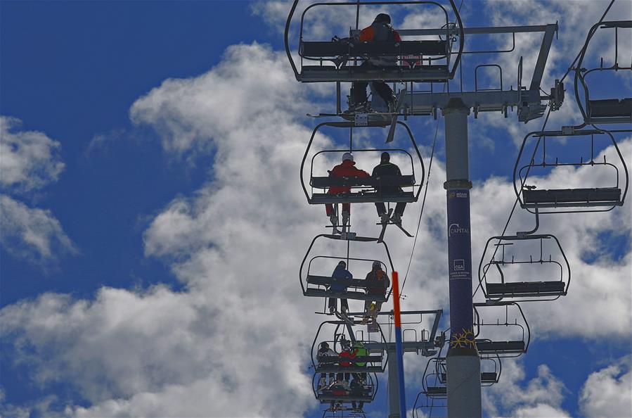 LEBANON-MZAAR KFARDEBIAN-SKI