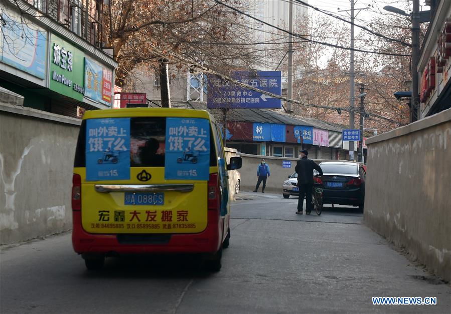 CHINA-HUBEI-WUHAN-TAKEAWAY DELIVERYMAN (CN)