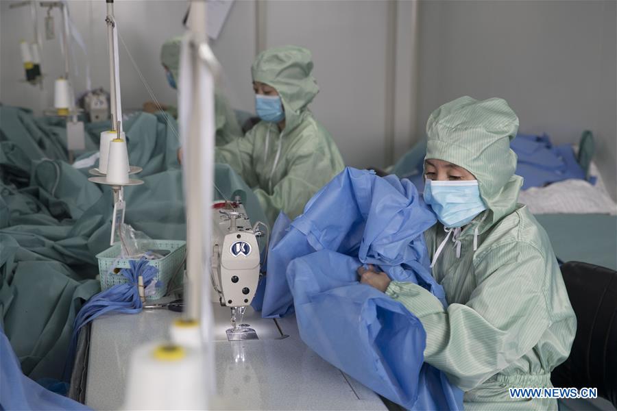CHINA-HEILONGJIANG-PROTECTIVE SUITS-PRODUCTION (CN)