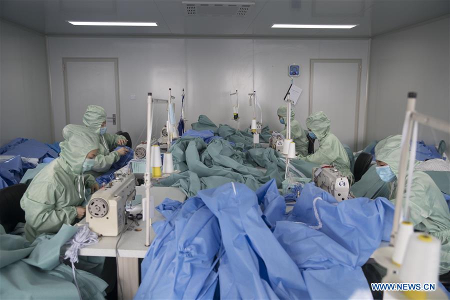 CHINA-HEILONGJIANG-PROTECTIVE SUITS-PRODUCTION (CN)