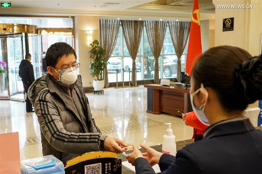 CHINA-SICHUAN-TOURISTS-MEDICAL OBSERVATION-DISCHARGE(CN)