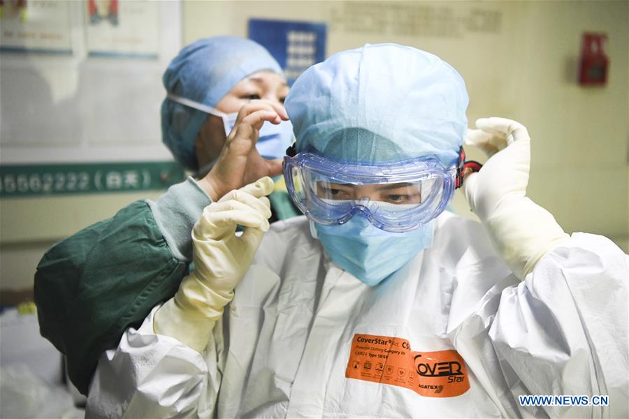 CHINA-CHONGQING-CORONAVIRUS FIGHT-FEMALE DOCTOR (CN)