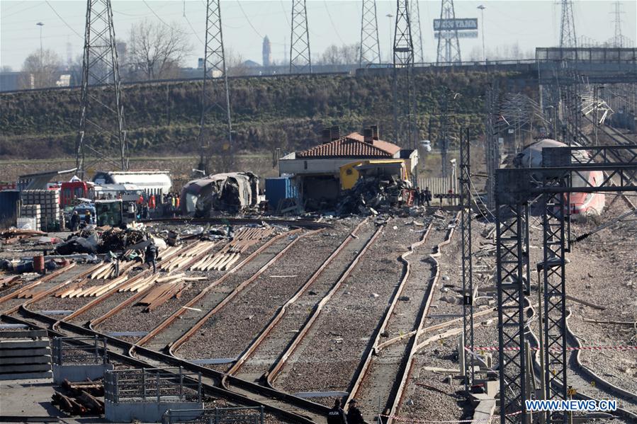 (SPOT NEWS)ITALY-LODI-TRAIN-DERAILMENT