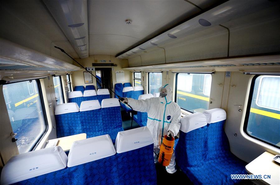 CHINA-SHAANXI-CORONAVIRUS-PREVENTION AND CONTROL-TRAINS-DISINFECTION (CN)