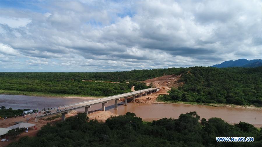 BOLIVIA-SANTA CRUZ-HIGHWAY BRIDGE-OPERATION