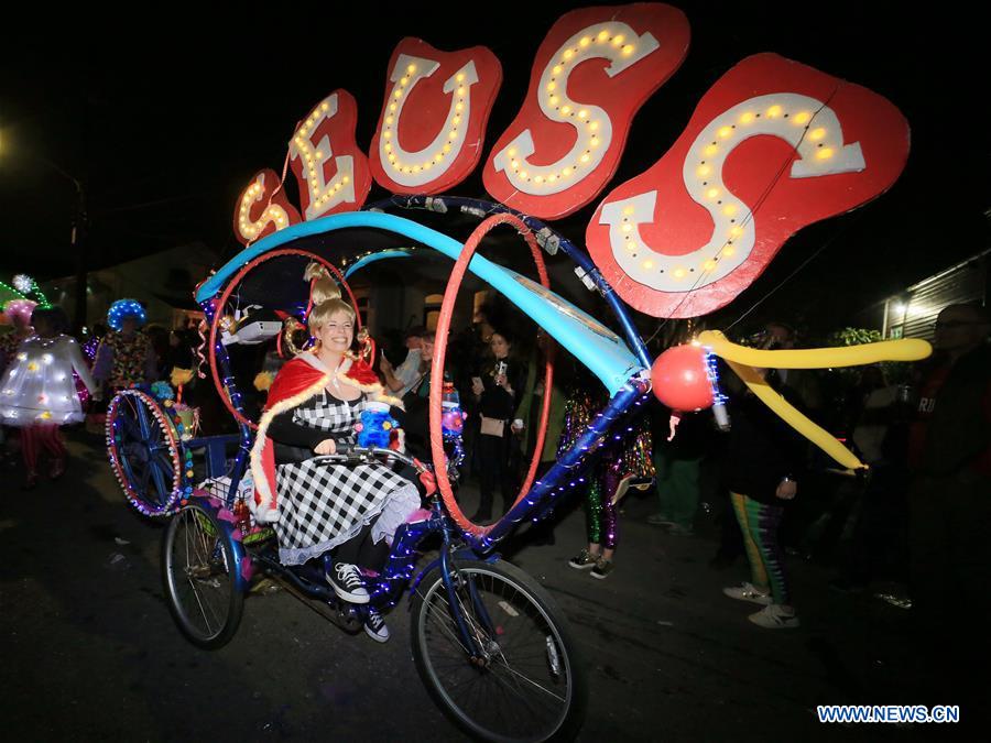 U.S.-LOUISIANA-NEW ORLEANS-MARDI GRAS CARNIVAL-PARADE