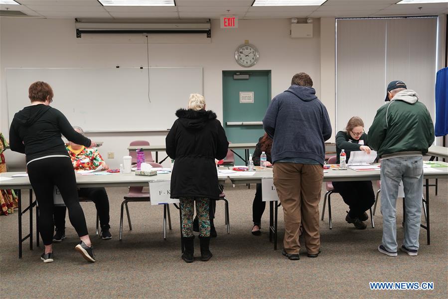 U.S.-NEW HAMPSHIRE-MANCHESTER-PRIMARY-VOTING