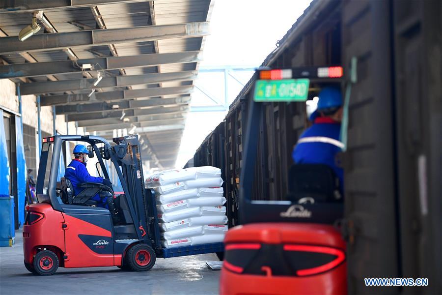 CHINA-GANSU-LANZHOU-MEDICAL MATERIAL-PRODUCTION (CN)