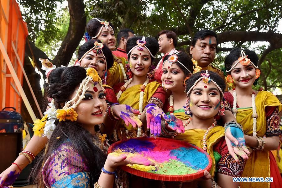 BANGLADESH-DHAKA-SPRING-FESTIVAL