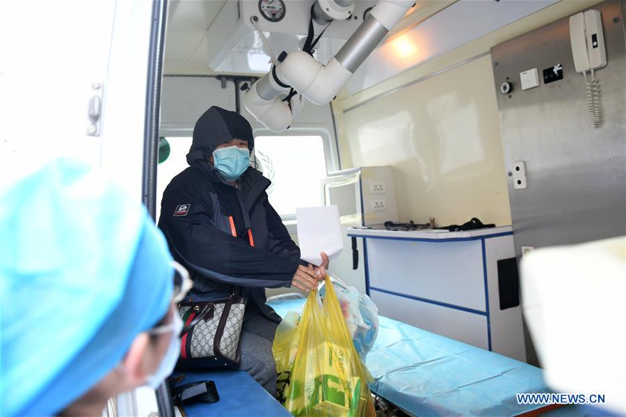 CHINA-SHAANXI-XI'AN-CORONAVIRUS PATIENT-BIRTH-INFANT WITH NO INFECTION-HOSPITAL DISCHARGE (CN)