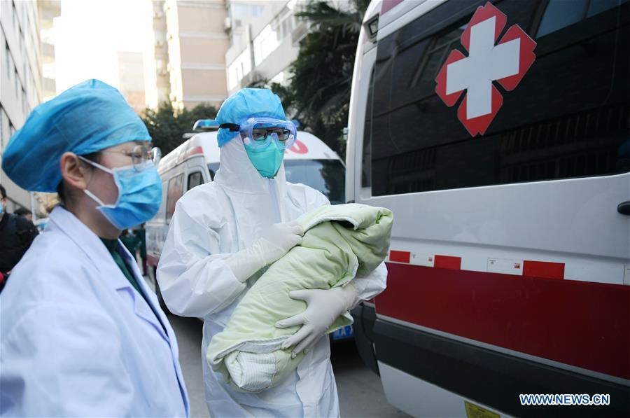 CHINA-SHAANXI-XI'AN-CORONAVIRUS PATIENT-BIRTH-INFANT WITH NO INFECTION-HOSPITAL DISCHARGE (CN)